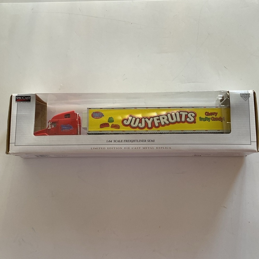 SpecCast 1:64 Limited Edition Die Cast Metal Semi Replica NWOT